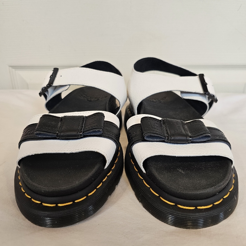 Dr. Martens Romi Crackle White Bow Chunky Platform Sandel - Picture 7 of 9